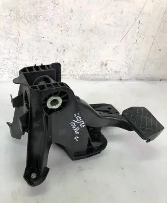 Volkswagen Touran III Brake pedal 5q1723058bh