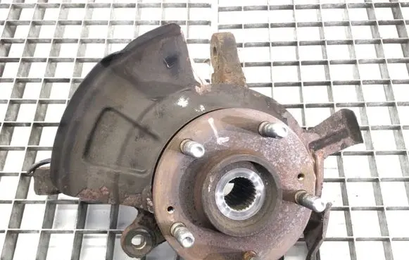 Hyundai ix20 Front wheel hub spindle knuckle