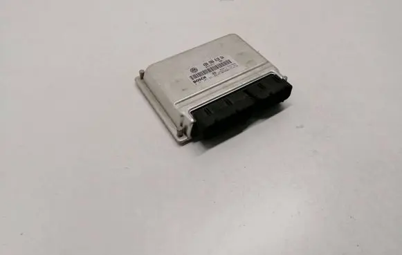 Volkswagen PASSAT B5.5 Engine control unit/module 4B0906018DA 1039S01715 0261207931