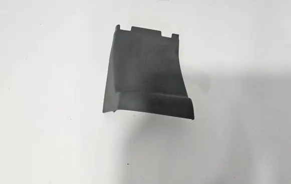 (B) pillar trim (bottom)