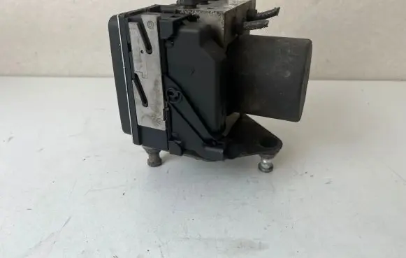 Mercedes-Benz Vito Viano W639 ABS Pump A0014468989 7035ZGS001