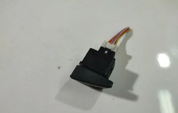 Hyundai i30 Seat heating switch 