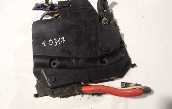 Ford Grand C-MAX Fuse box set av6t14a067bf av6t-14a067-bf