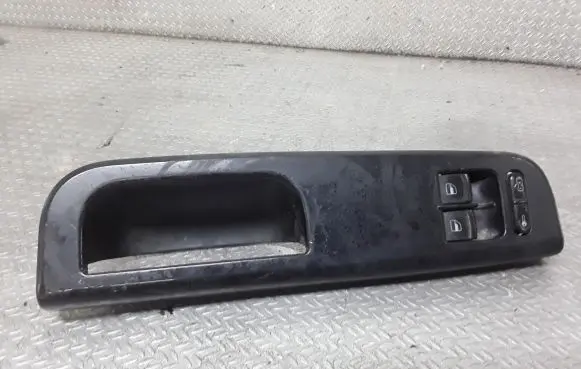 Skoda Octavia Mk1 (1U) Electric window control switch 1J3959857A