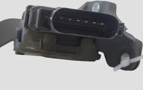 Volvo XC60 Accelerator throttle pedal 31329060