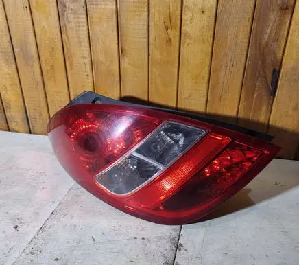 Hyundai i20 (PB PBT) Rear/tail lights 924011J000