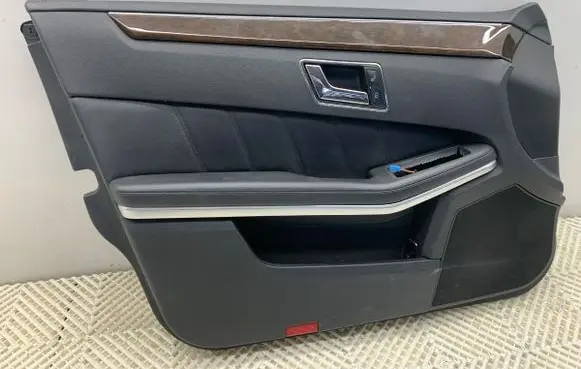 Mercedes-Benz E W212 Front door card panel trim