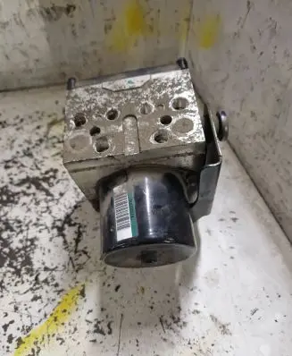 Peugeot 407 ABS Pump 15710605 9661702380