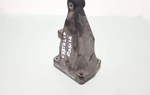 Mercedes-Benz Vito Viano W639 Engine mounting bracket A6462230204