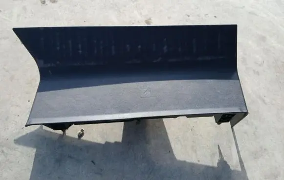 Ford Focus Fuse box cover JX7B-A020C62-A