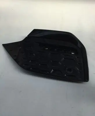 BMW 2 Active Tourer U06 Front bumper lower grill 8080935