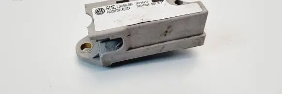 Volkswagen Sharan Airbag deployment crash/impact sensor 1J0909606G 5WK42320 30990413