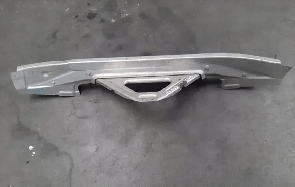 Audi Q7 4M Other engine bay part 4M0805645B