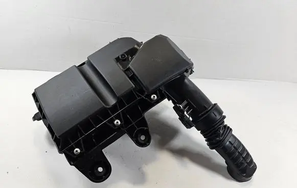 Peugeot 5008 II Air filter box 9828002080