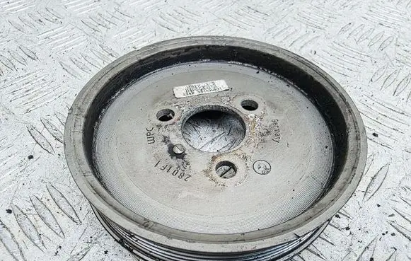 BMW 5 E60 E61 Power steering pump pulley 8518699 7802622