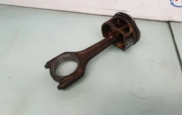 BMW 3 E92 E93 Piston with connecting rod 7589533 11247589533 7551550