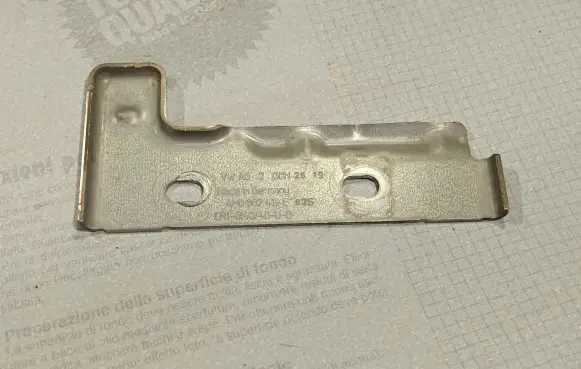 Porsche Cayenne (9Y0 9Y3) Battery bracket 4M0802419E