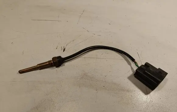 Jaguar XF X260 Coolant temperature sensor G4D36G004AA