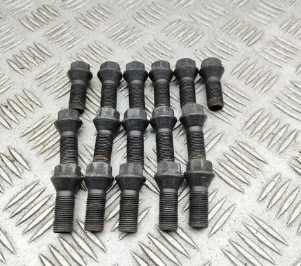 BMW X1 F48 F49 Nuts/bolts 6890324