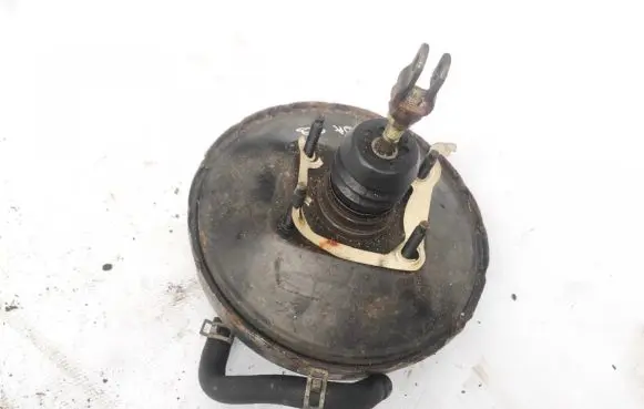 Mazda 323 Brake booster 83304013 833-04013