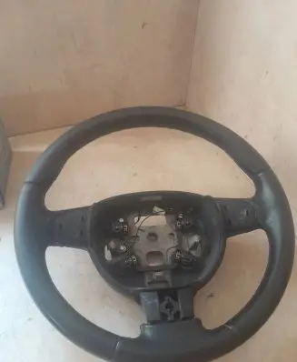 Ford Focus Steering wheel 61635181000 2117Z3C07042482