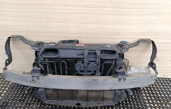 Mercedes-Benz C AMG W203 Radiator support slam panel