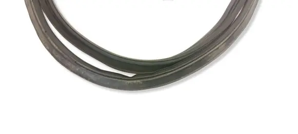 Nissan X-Trail T32 Trunk rubber seal (body) 