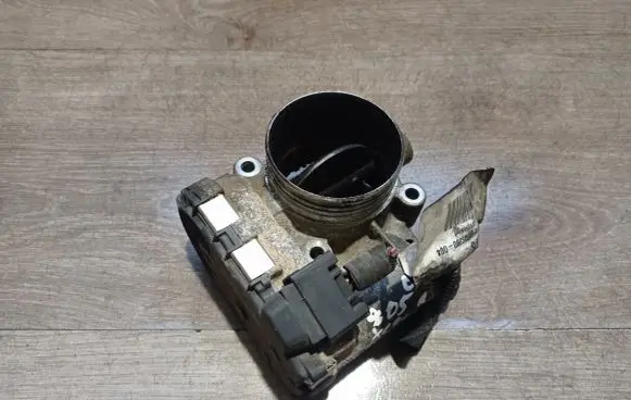 Volvo XC90 Throttle valve 0281002701 8692720