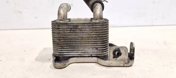 Engine oil radiator