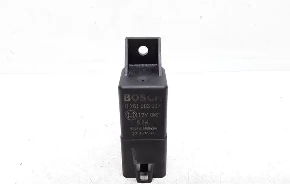 Volvo XC90 Glow plug pre-heat relay 31342687 0281003037