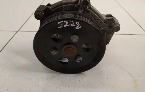 Hyundai Santa Fe Water pump NOCODE