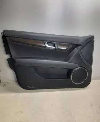 Mercedes-Benz C W204 Front door card panel trim A2047200189 0000692629 20090202