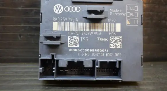 Audi A4 S4 B8 8K Door control unit/module 8K0959795