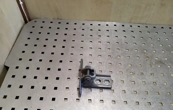 Opel Astra J Front door upper hinge