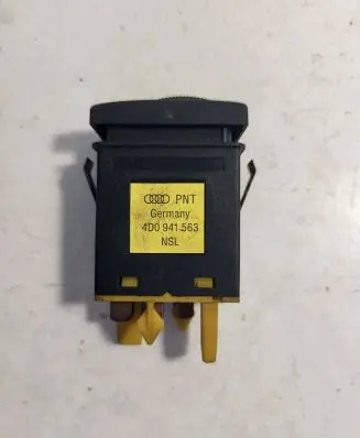 Fog light switch