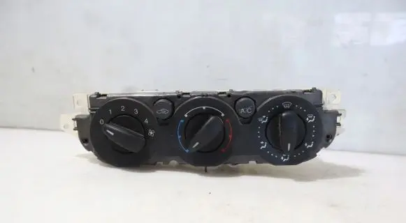 Ford Focus C-MAX Interior fan control switch 