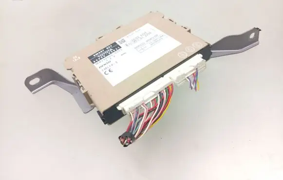 Toyota Avensis T270 Keyless (KESSY) go control unit/module 8999005031