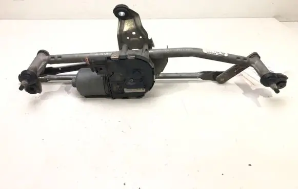 Volkswagen PASSAT CC Front wiper linkage and motor 3C8955023B