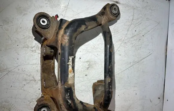 BMW 3 E46 Rear axle beam 