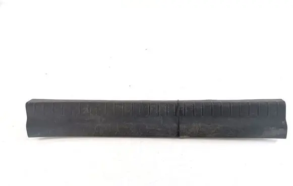 Front sill trim cover