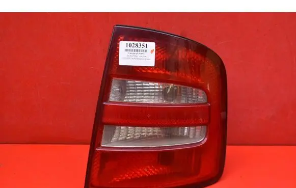 Skoda Fabia Mk1 (6Y) Rear/tail lights 6Y9945096E