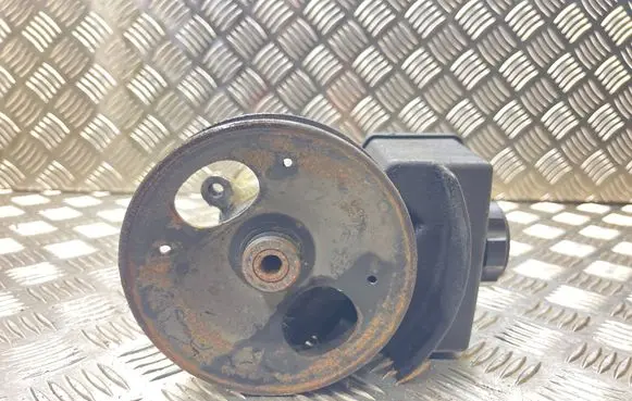 Volvo S70 V70 V70 XC Power steering pump