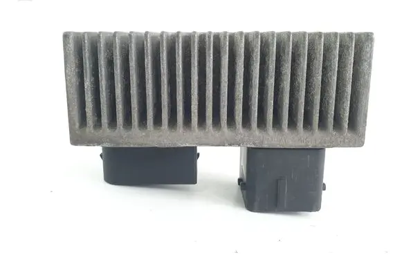 Renault Master III Glow plug pre-heat relay 8200558438 8200558438A RCS812