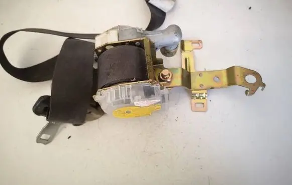 Subaru Legacy Front seatbelt 7K7330P