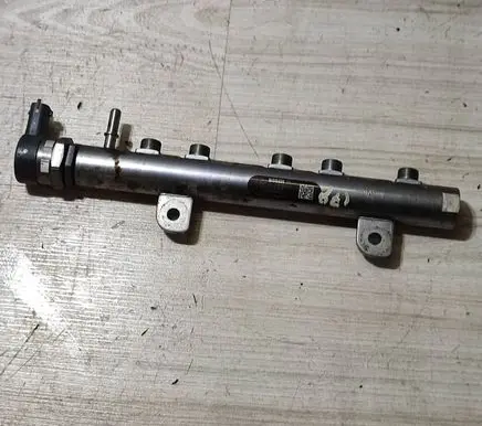 Jeep Grand Cherokee Fuel main line pipe 0445216044
