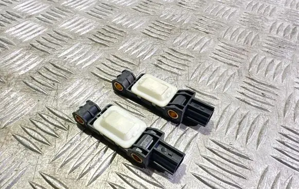 Audi A3 S3 8P Airbag deployment crash/impact sensor 4B0959643D