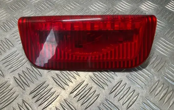 Nissan Juke I F15 Third/center stoplight 