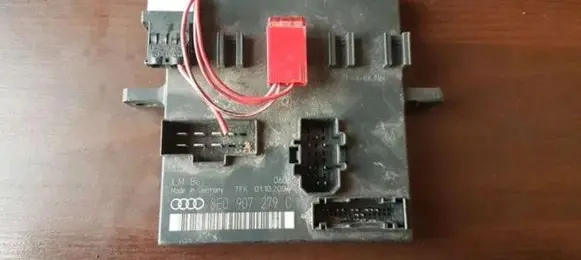 Audi A4 S4 B6 8E 8H Light module LCM 8E0907279C