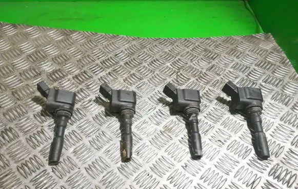Volkswagen Golf VII High voltage ignition coil 04E905110K