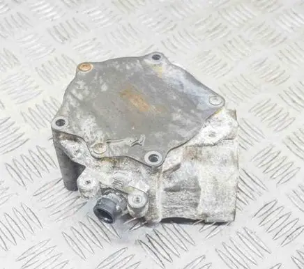 Volkswagen Golf VII Vacuum pump